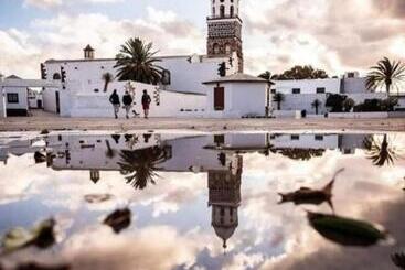 پانسیون Home From Home 2