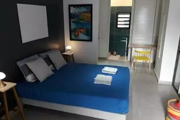 تختخواب و صبحانه Maison Tonga Piscine   Jacuzzi Confort