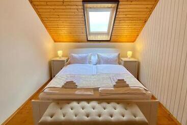 ペンション Borászporta  Présház