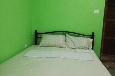 هاستل Ryj S Inn