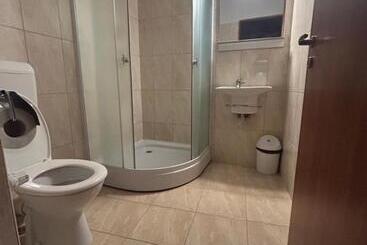 پانسیون Motel Al Capone