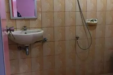 Majatalo Nias Kristov Surf Camp