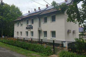 민박 Kid Família Panzió Balatonszárszó