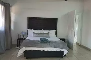 Pensione Green Grove Villa