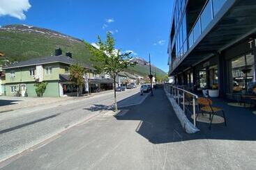 Stryn House   Hotel & Apartments