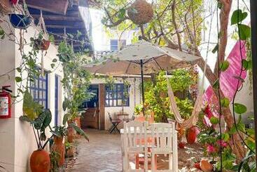 פנסיון Hostal Casa De Zeferina