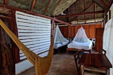 בית מלון כפרי Cayuco Maya