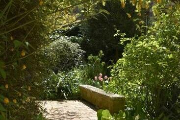 Bed and Breakfast Jardin Secret