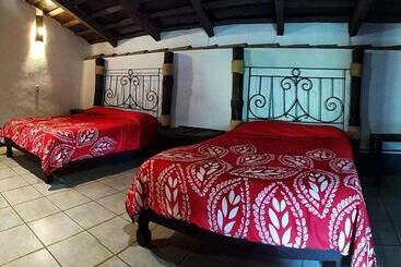 Hotel La Casona De La Esmeralda