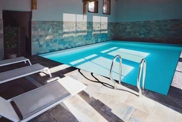 آپارتمان Dormio Resort Les Portes Du Grand Massif