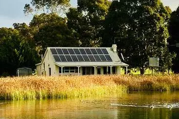 ベッドアンドブレックファースト The Lake House Retreat