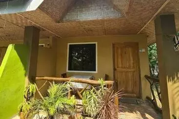 پانسیون Miki S Guest House