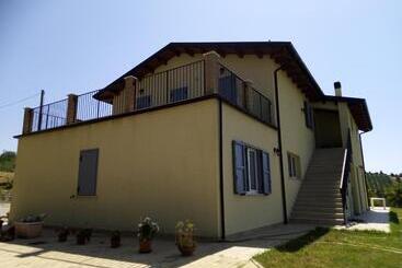 Hotel Agriturismo Terra Dei Falchi