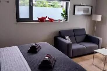 Pensión Elvis Presley Private Studio With Kitchen And Airconditioning