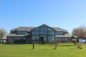 Bed and Breakfast Mapperton Hill Farm