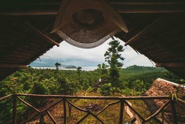 Hotelli Jungle Bar Resto & Cottages