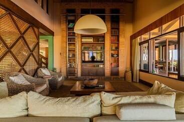 Carmel Charme Resort