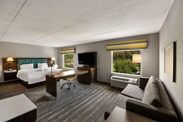 Отель Hampton Inn & Suites Poughkeepsie