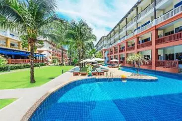 فندق Kata Sea Breeze Resort   Sha Plus