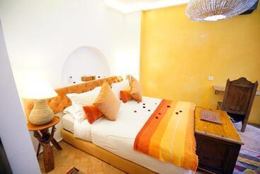 Отель The Repose