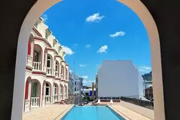 Apartamentos Midtown Ratsada