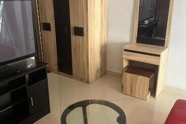 Jomtien Beach Hostel & Guesthouse