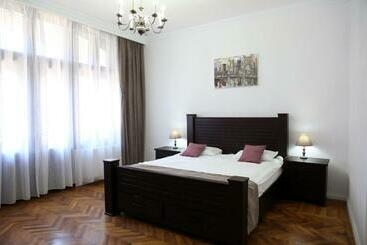 بنسيون Aleea Teilor