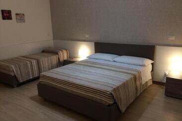 膳宿费 Ofra Matera