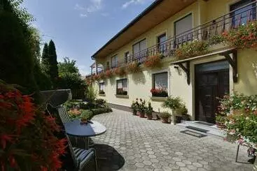 ペンション Blumenhof Wegleitner