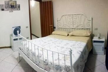 بنسيون Affittacamere Lo Scoiattolo Di Mannocchi Lorella