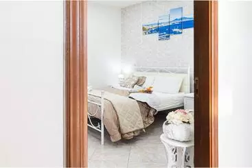 B&b Vesuvian Stone
