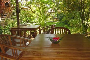 ペンション Bali Sandat