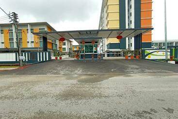 Hotel Oyo 90187 Hello Kitty Homestay  Gated Sibu