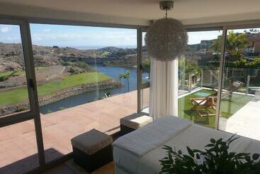 리조트 Salobre Golf Los Dragos Atico De Lujo