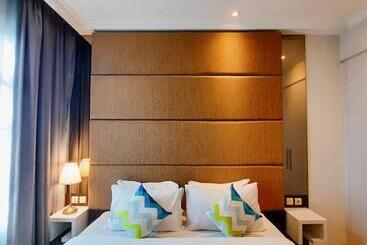 The Bellezza Hotel Suites