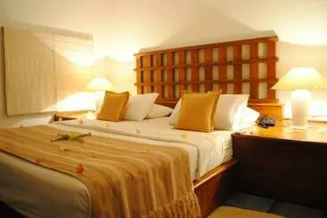 Hotel The Privilege Ayurveda Resort