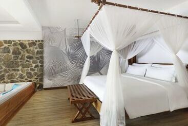 Kempinski Seychelles Resort