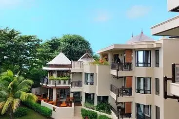 Le Cardinal Exclusive Resort