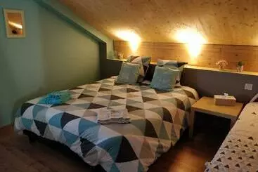 تختخواب و صبحانه Chambre Chaleureuse Chez L Habitant