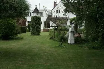 Bed and Breakfast Dove House