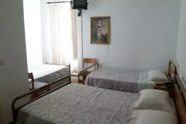 ペンション Rustico & Singelo   Hotelaria E Restauração, Lda