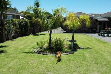 Pension Humewood Home Stay