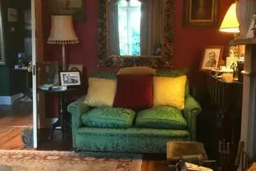 Aamiaismajoitus (B&B) 10 St James Villas