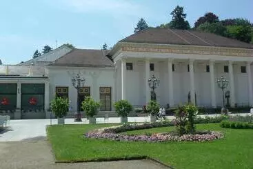 ホテル Leuchtners An Der Rennbahn