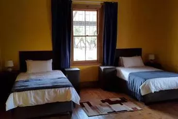 Majatalo Third Rock Guesthouse