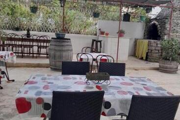 ペンション Auberge Des Garrigues