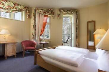 Отель Schloss Schweinsburg