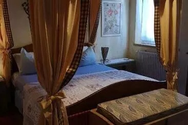 Bed and Breakfast East Wind