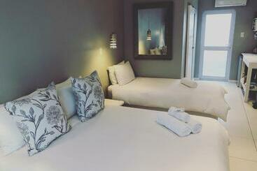 펜션 Chives Cottage