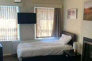 پانسیون Ivy Green Inn